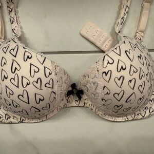 Victoria's Secret Body by Victoria Perfect Shape Heart Lace Bra